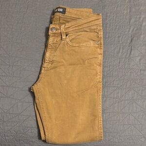Men's Skinny Jeans in Tan
